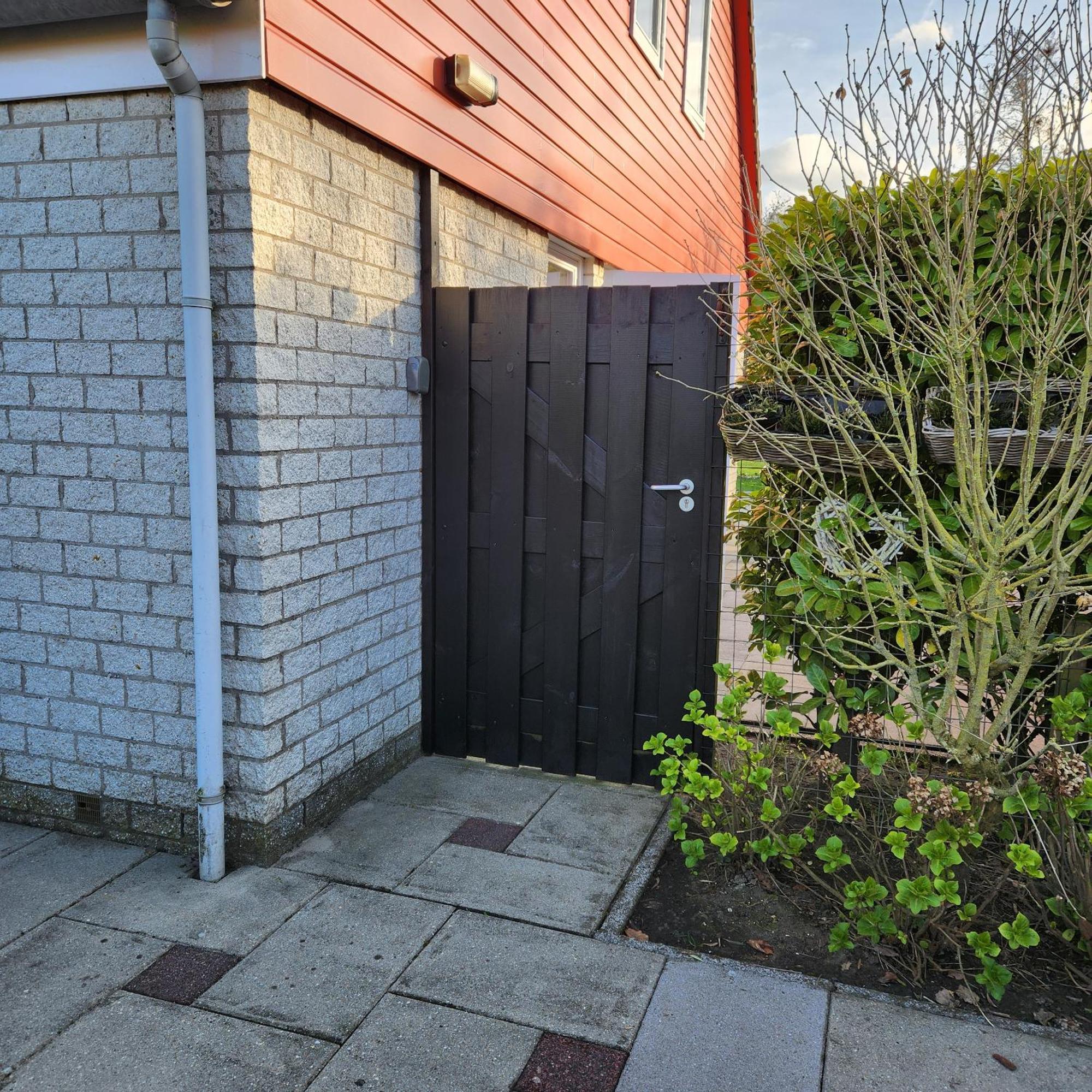Vakantiehuis Op Villapark Oesterbaai Aan Zee , Met Speeltuin Grenzend Aan De Tuin Wemeldinge